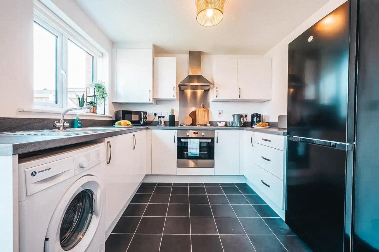 Templer Mill By Solace 2 Shower Holiday home
